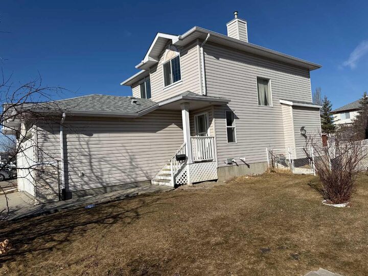 Property Photo: 244 Los Alamos Place NE AB T1Y 7G7