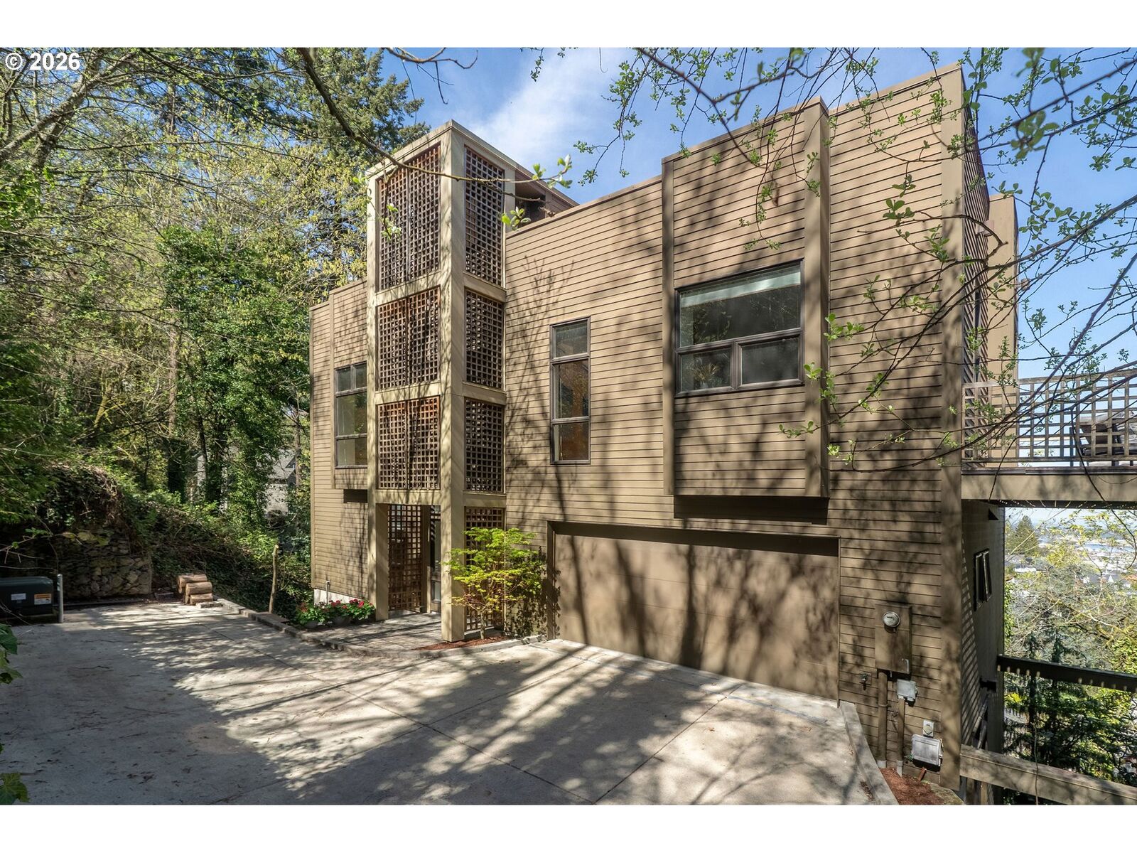 Property Photo:  515 NW Albemarle Ter  OR 97210 