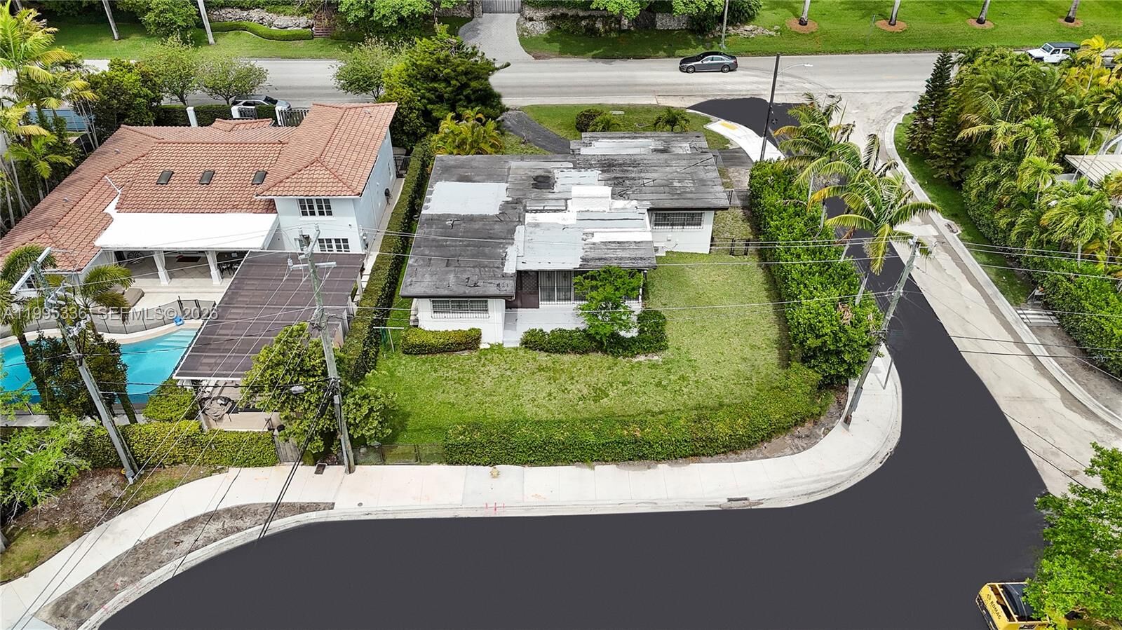 Property Photo:  1630 S Bayshore Dr  FL 33133 