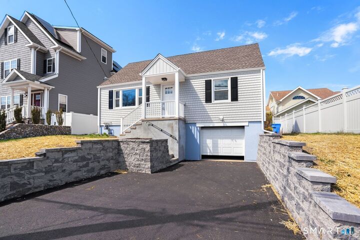 Property Photo: 115 Washington Parkway CT 06615