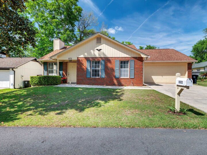 Property Photo:  1572 Cinnamon Bear Circle  FL 32311 