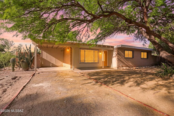 Property Photo:  3711 S Le Beaux Place  AZ 85730 