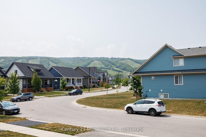 Property Photo:  238 Courtland Street  ON L9Y 4E2 