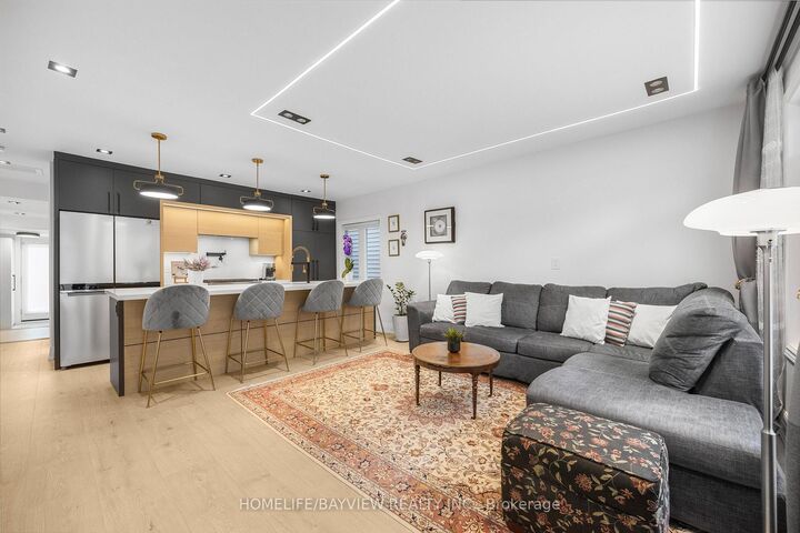 Property Photo: 9 Kenworthy Avenue ON M1L 3B1