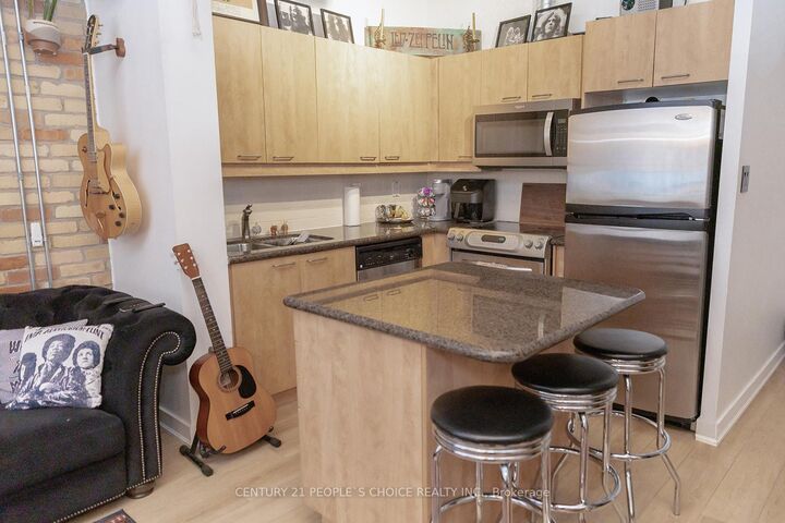 Photo de la propriété:  955 Queen Street W 228  ON M6J 3X5 