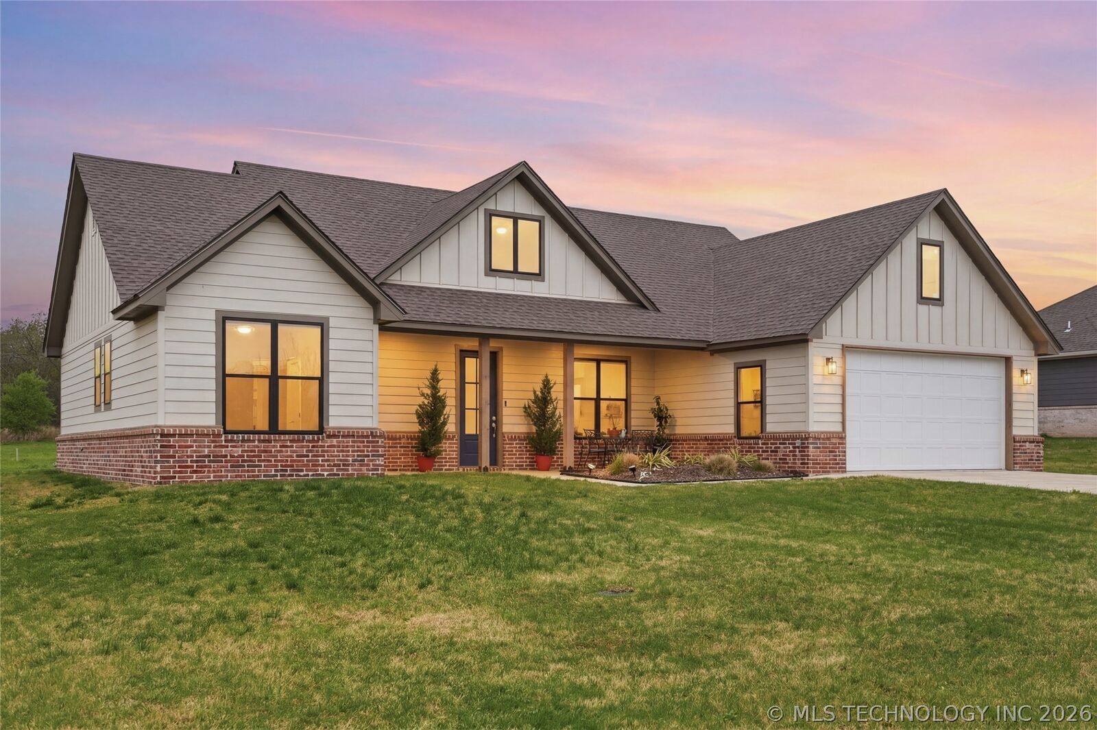 Property Photo:  25115 S 519 Road  OK 74451 