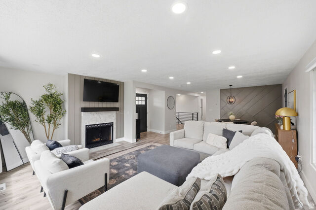 Property Photo:  1795 S 200 W  UT 84010 