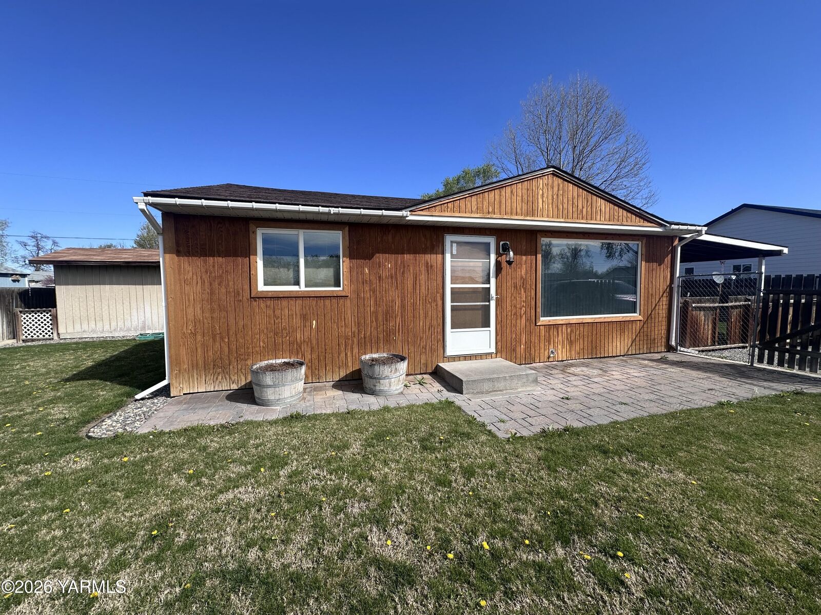 Property Photo:  723 E 14th Ave  WA 99337 