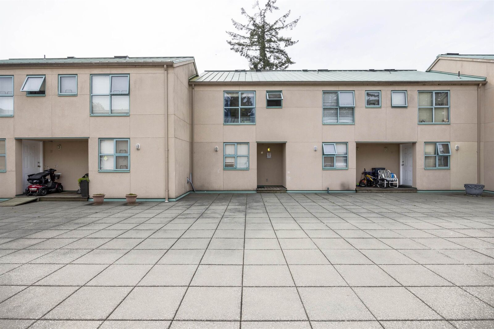Property Photo: 3200 Westwood Street 10 BC V3C 3L8
