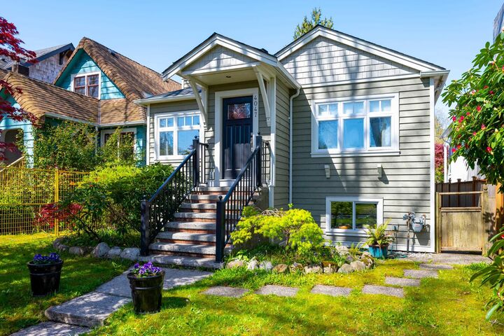 4047 W 32nd Avenue — photo 1