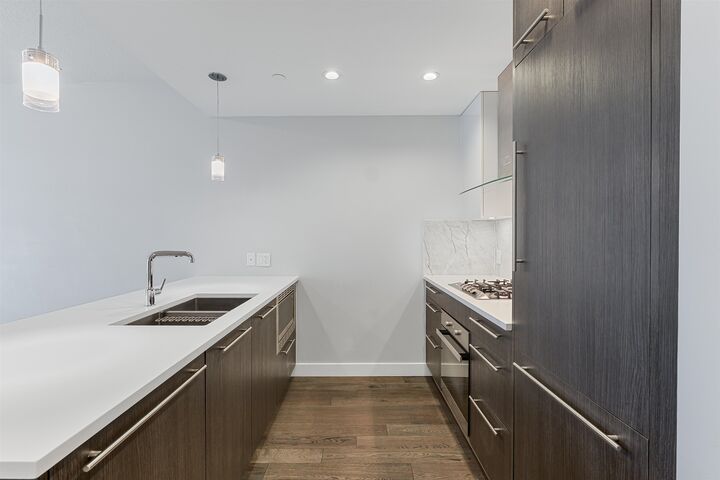 Property Photo: 655 W 41st Avenue 202 BC V5Z 2N1