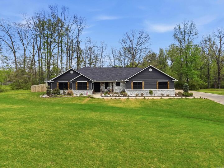 Property Photo:  4401 Wagon Trace Cv  AR 71602 