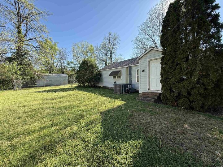 Property Photo: 813 Eaton St AR 72422
