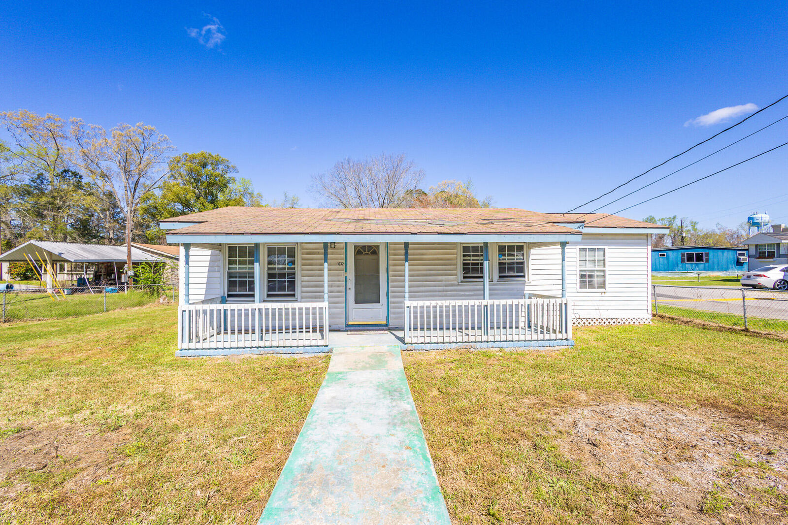 Property Photo: 1632 Central Avenue SC 29483