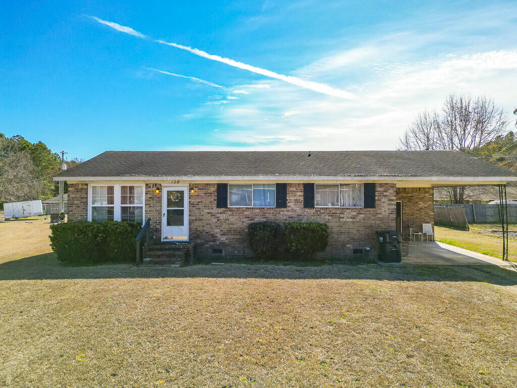 Property Photo:  128 Franklin Street  SC 29059 