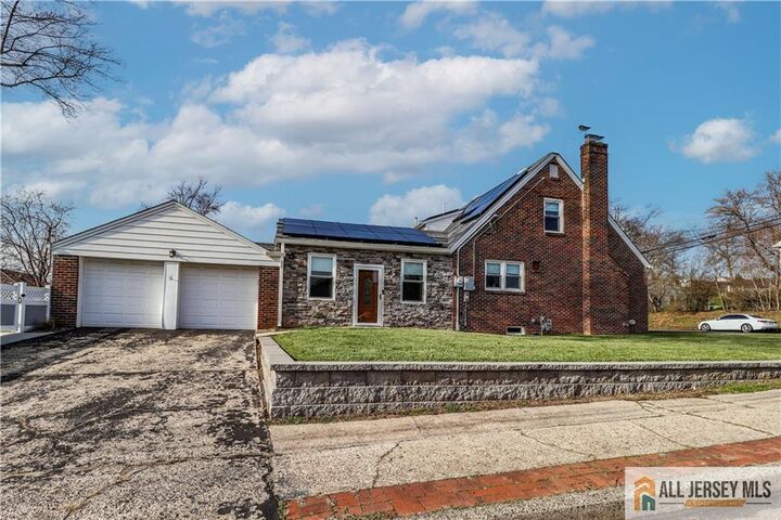 Property Photo:  75 Grant Avenue  NJ 08863 