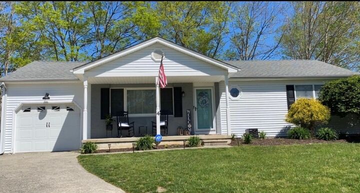 Property Photo:  4 Essex  NJ 08234 