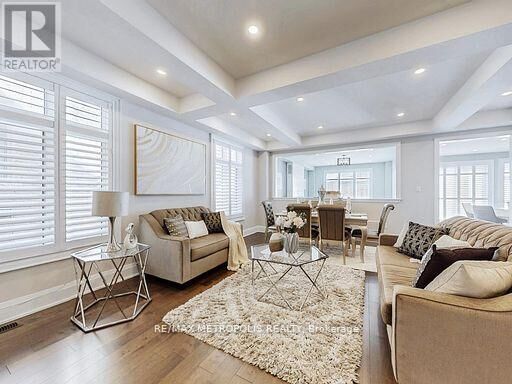 Property Photo:  126 Silk Twist Drive  ON L9N 0W1 