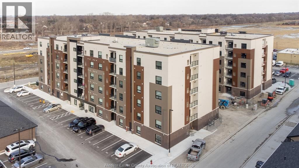 Property Photo:  716 Brownstone 606  ON N9K 0C3 