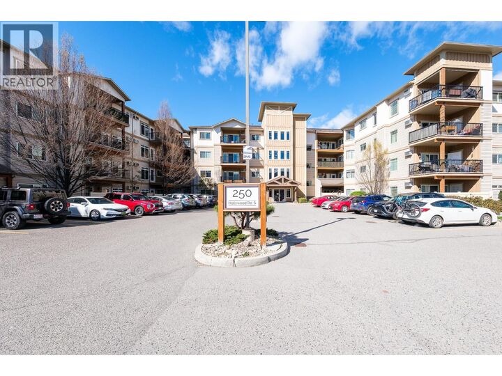 Property Photo: 250 Hollywood Road South 311 BC V1X 3S9