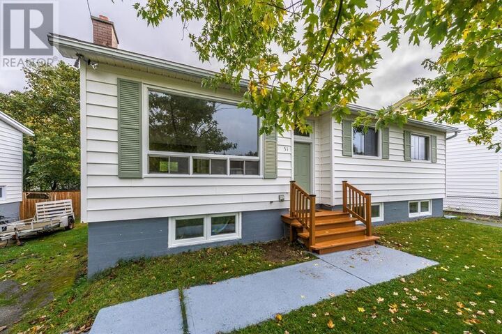 Photo de la propriété:  51 Fox Avenue  NL A1B 2H8 