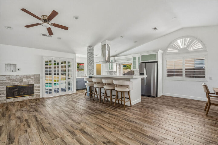 Property Photo:  77729 Edinborough Street  CA 92211 