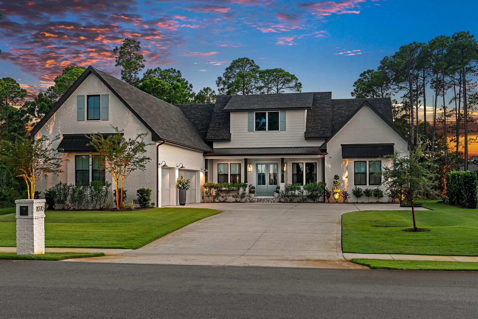 Property Photo:  1070 Driftwood Point Road  FL 32459 