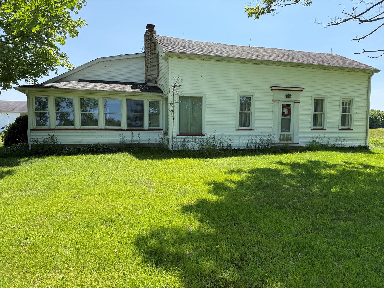 Property Photo: 21641 Irish Road PA 16412