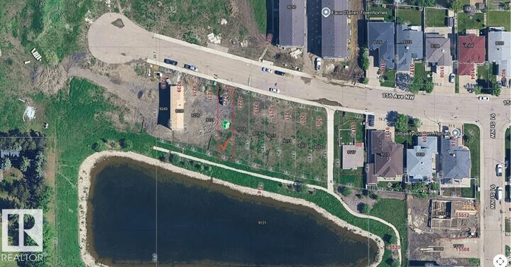 Property Photo:  9227 156 Avenue NW  AB T5Z 0S4 