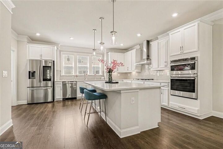 Property Photo: 1363 Harris Way GA 30319