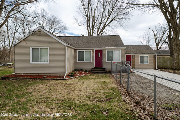 Property Photo: 5017 Ingham Street MI 48911