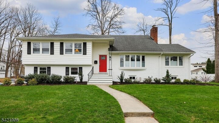 Property Photo:  401 Poe Ave  NJ 07090 