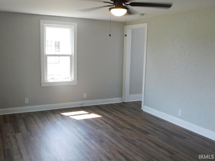 Property Photo:  1144 E Blackford Avenue  IN 47714 