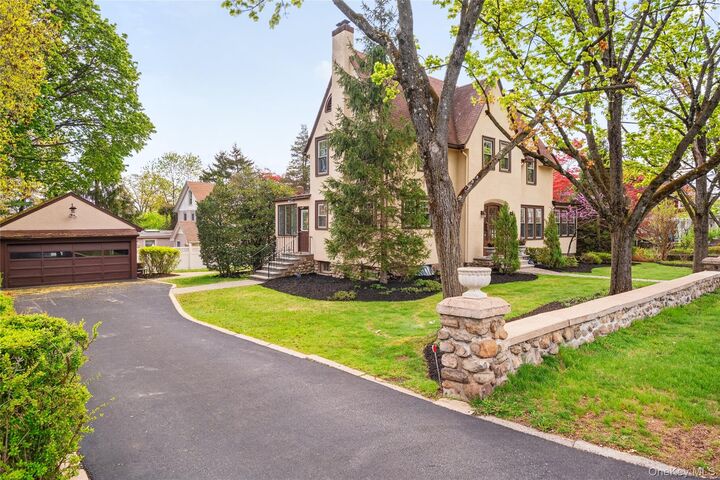 Property Photo:  60 Old Middletown Road  NY 10965 