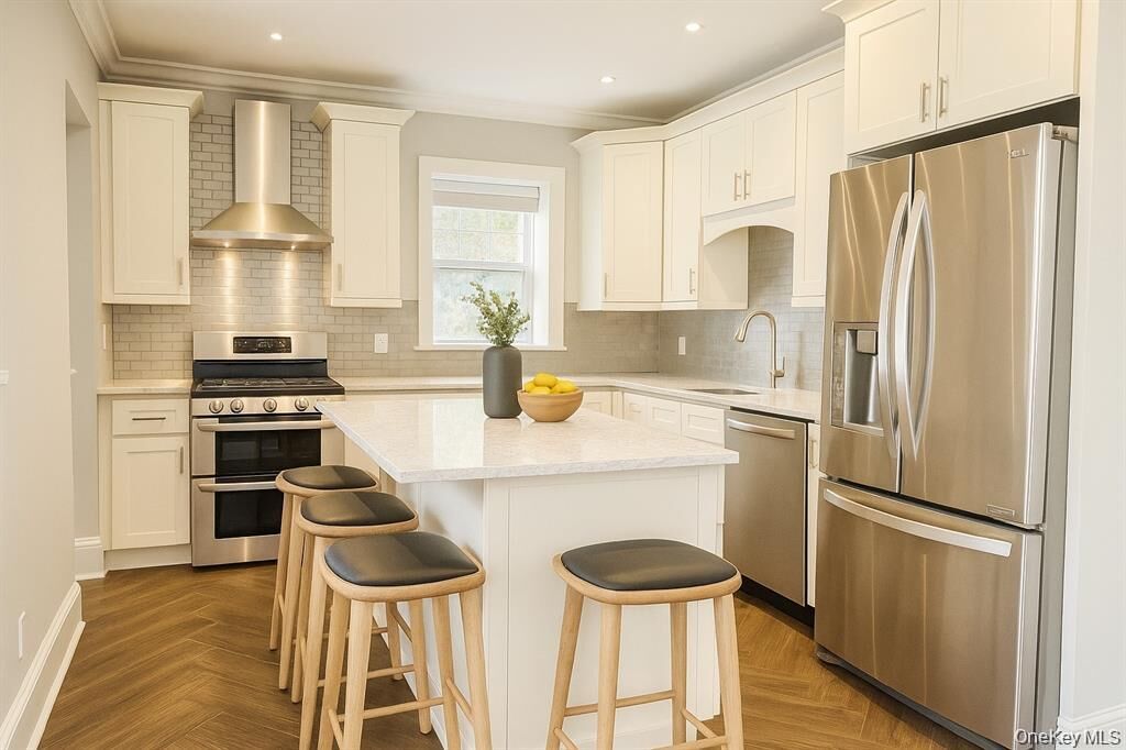 Property Photo:  9 9th Street 1st Floor  NY 10801 