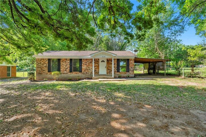 Property Photo:  8139 Wards Lane  AL 36575 