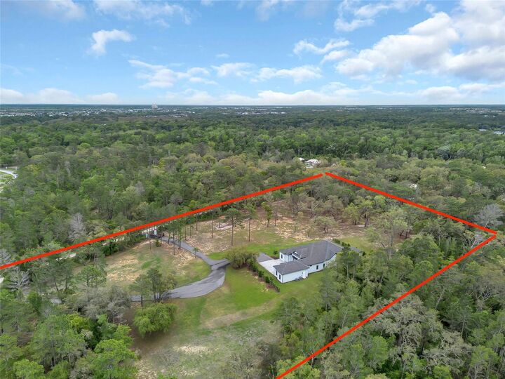 Property Photo:  8398 Happy Trail  FL 34747 