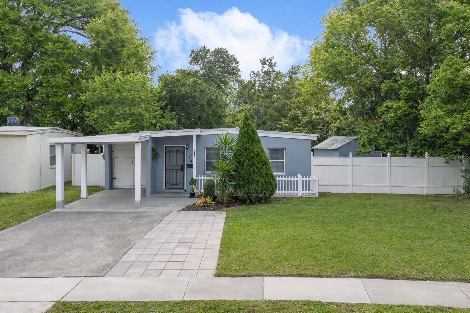 Property Photo:  271 Lincoln Road  FL 32707 