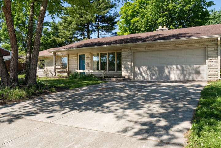 Property Photo:  4226 Roselawn Avenue  IN 47203 