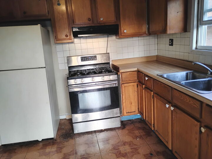 Property Photo:  1722 N 36th Avenue  IL 60165 