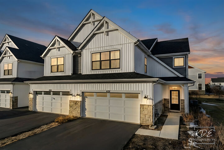 Property Photo:  4122 Chelsea Manor Circle  IL 60504 