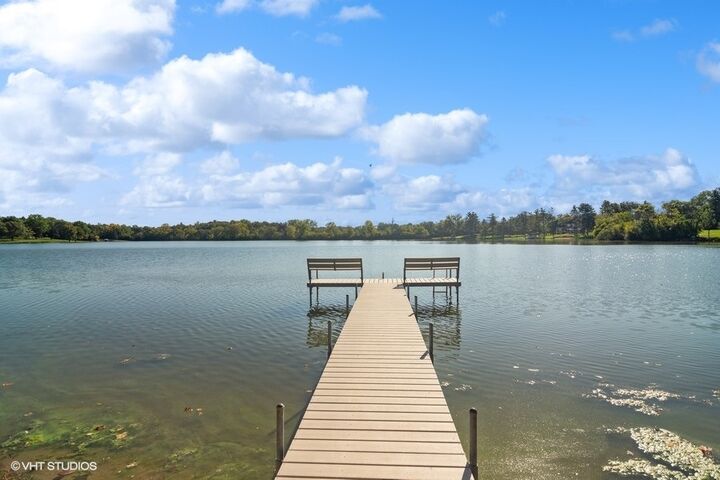 Property Photo:  65 Round Barn Road  IL 60010 