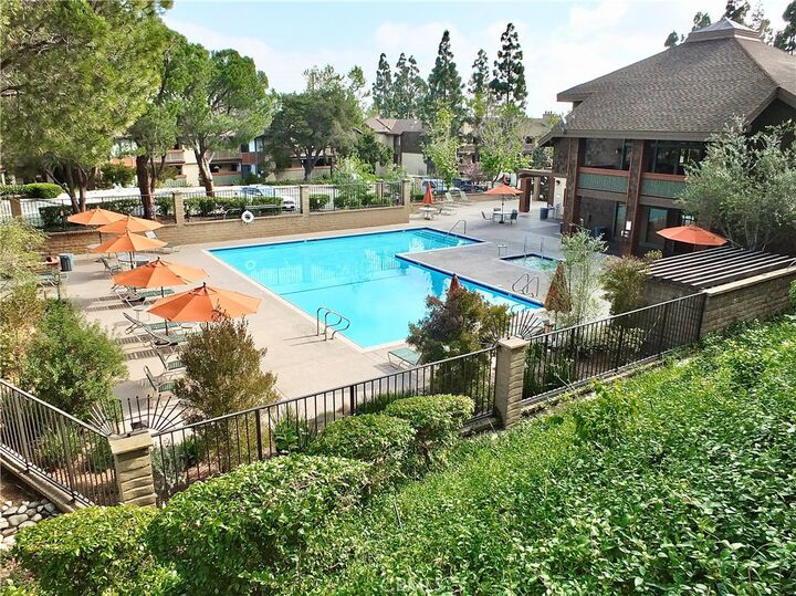 Property Photo:  2510 E Willow 102  CA 90755 