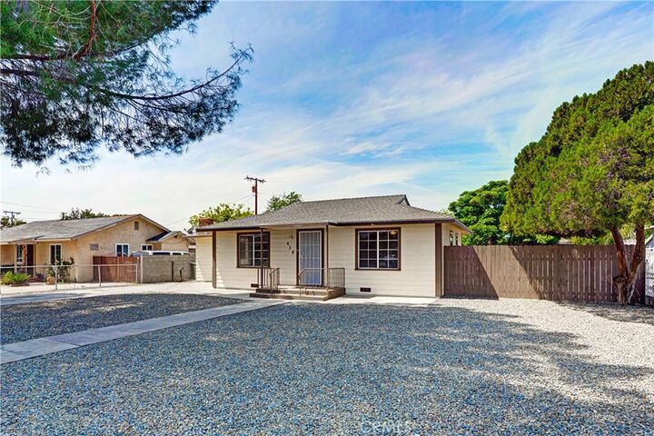 Property Photo:  638 S Estudillo  CA 92583 