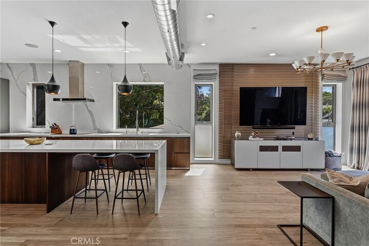 Property Photo:  4141 Duquesne Avenue 4  CA 90232 