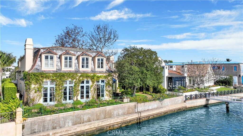 Property Photo:  2668 Bayshore Drive  CA 92663 