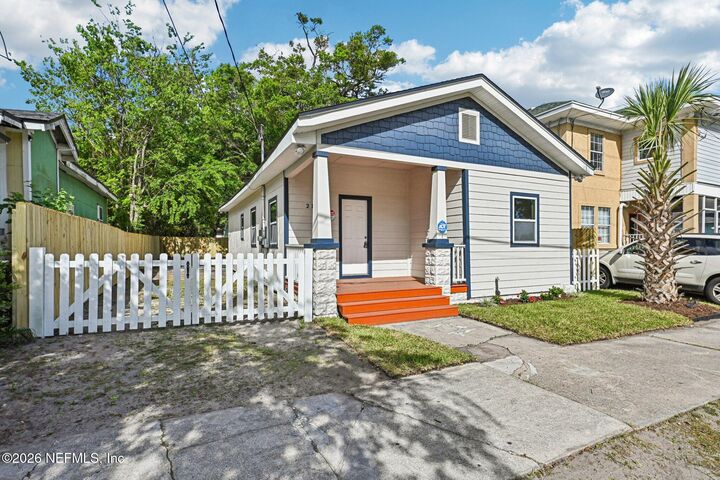 Property Photo:  2120 N Davis Street  FL 32209 