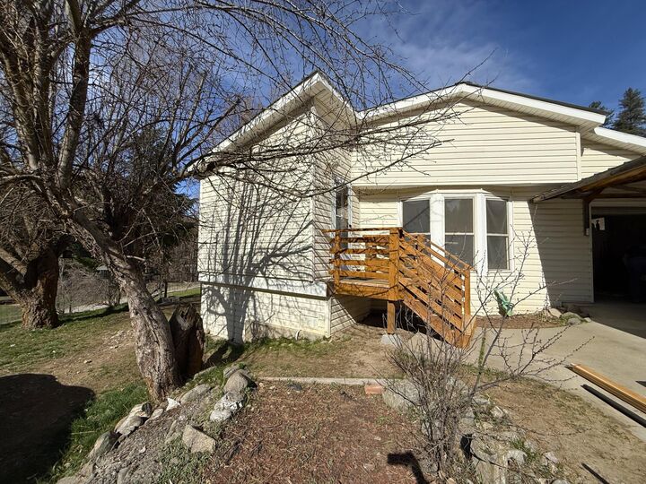 Property Photo:  155 St Peters Creek Rd  WA 99150 