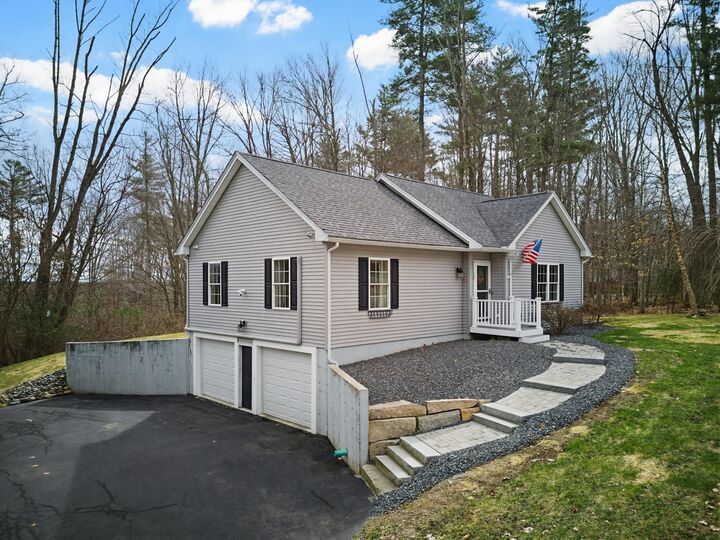Property Photo:  12 Ebony Drive  NH 03867 