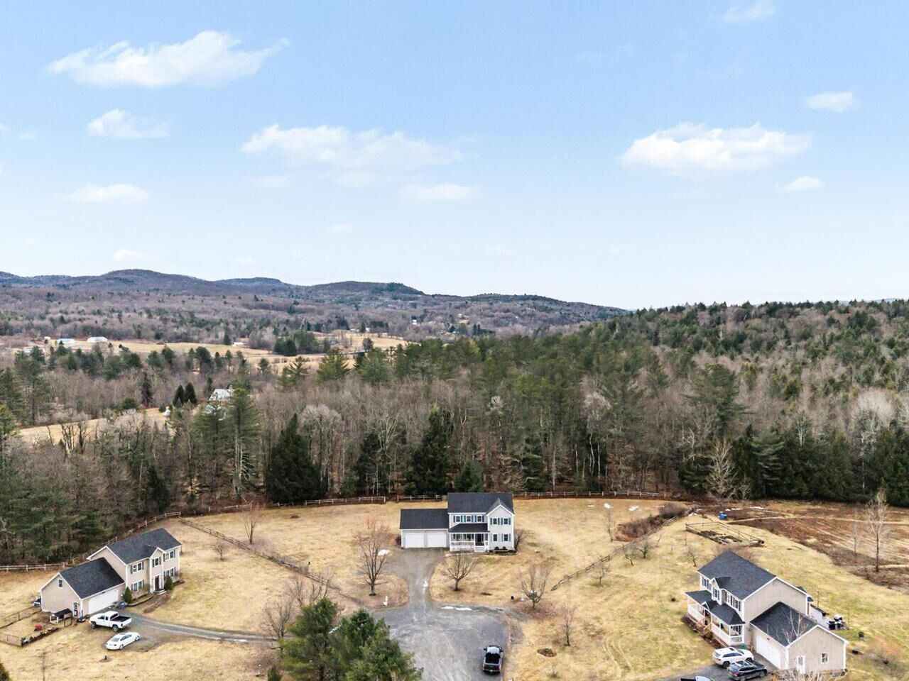 Property Photo: 27 Sawmill Lane VT 05494